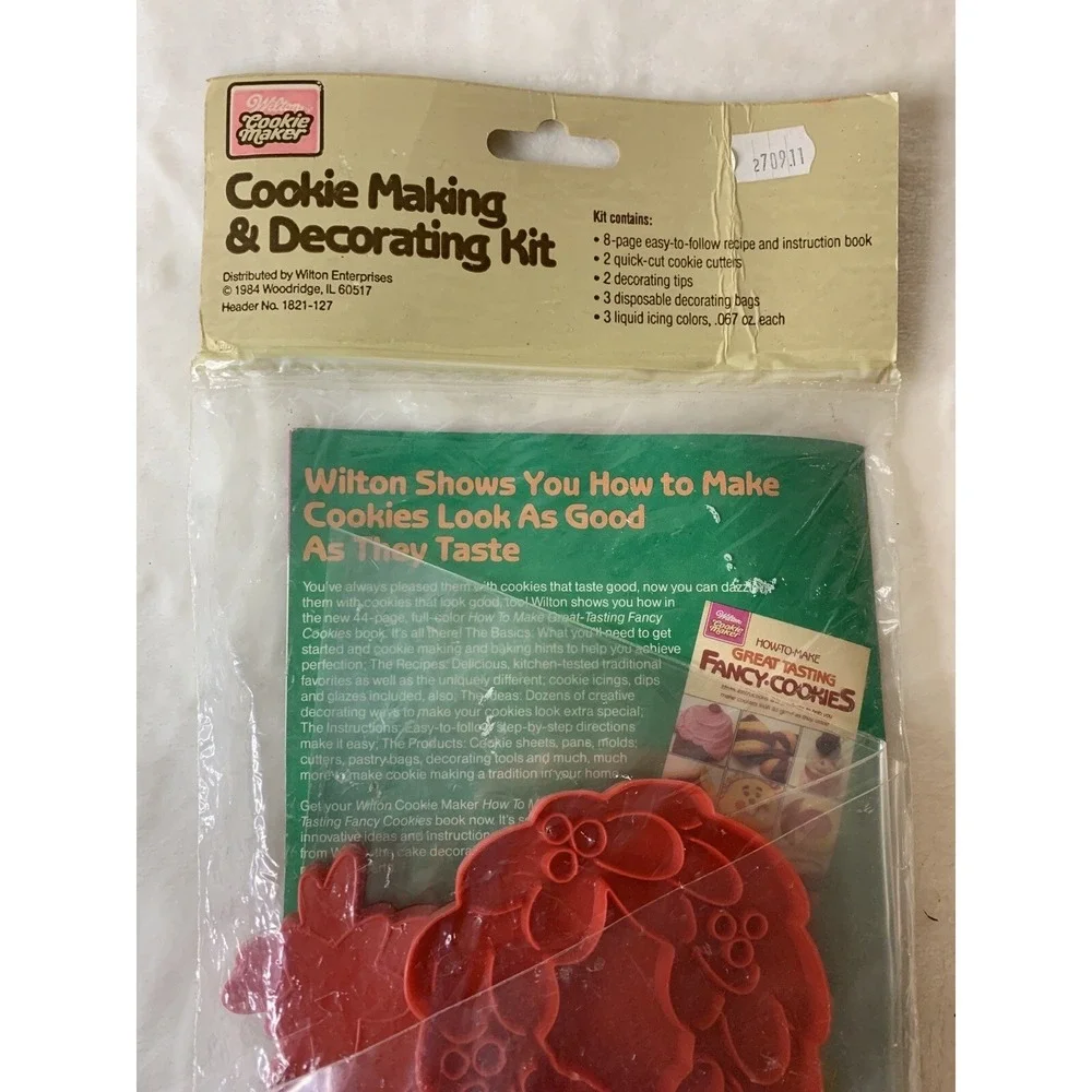 1984 Wilton Christmas Tree & Wreath Cookie Making Cutter Mold Treats Gifts‎ NOS